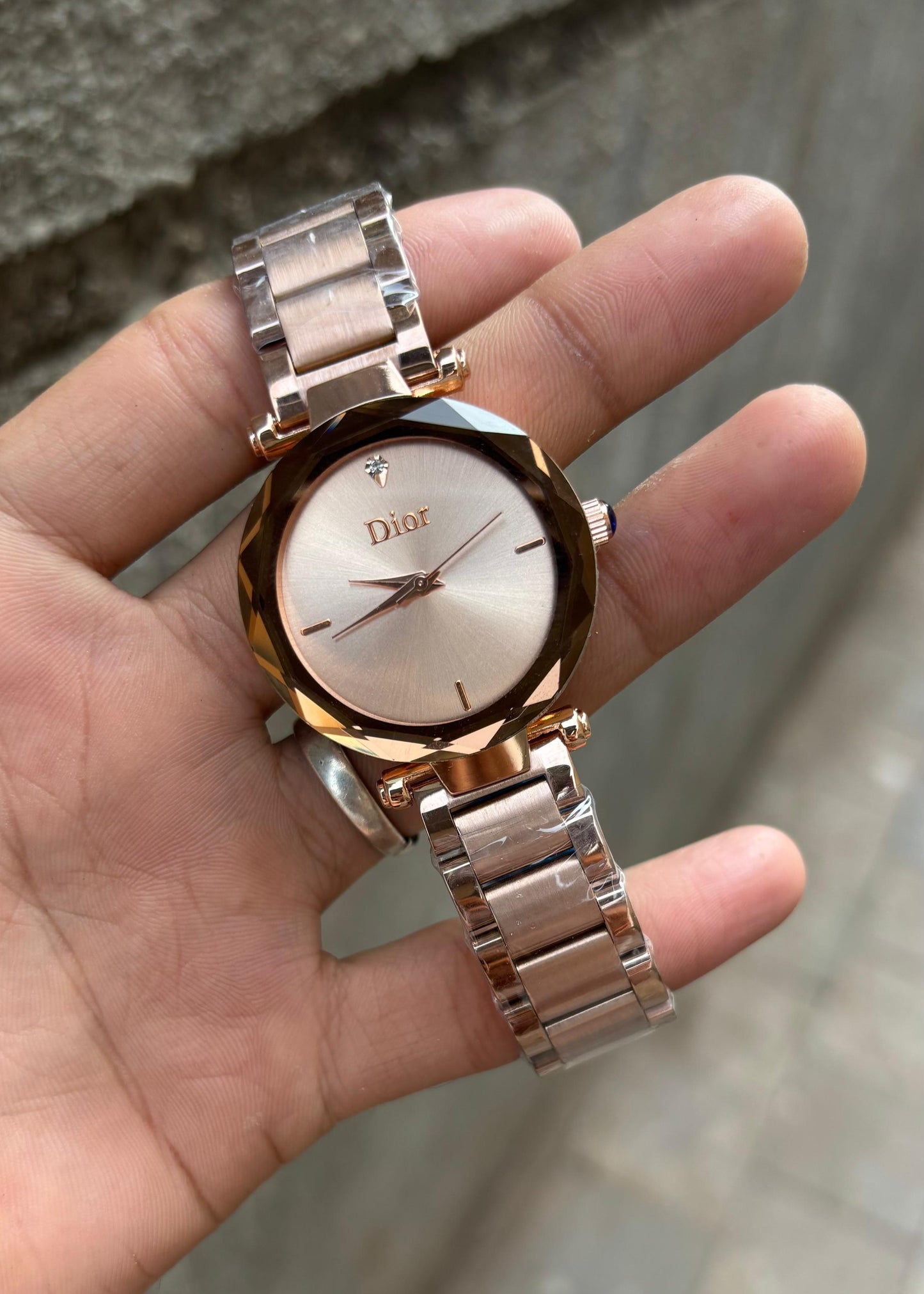 Dior Diamond Cut Rose Gold Dial Metal Belt Watch For Women's