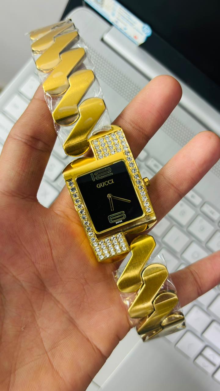 Gucc! Chemin Des Tourelles Black Dial Watch For Men's