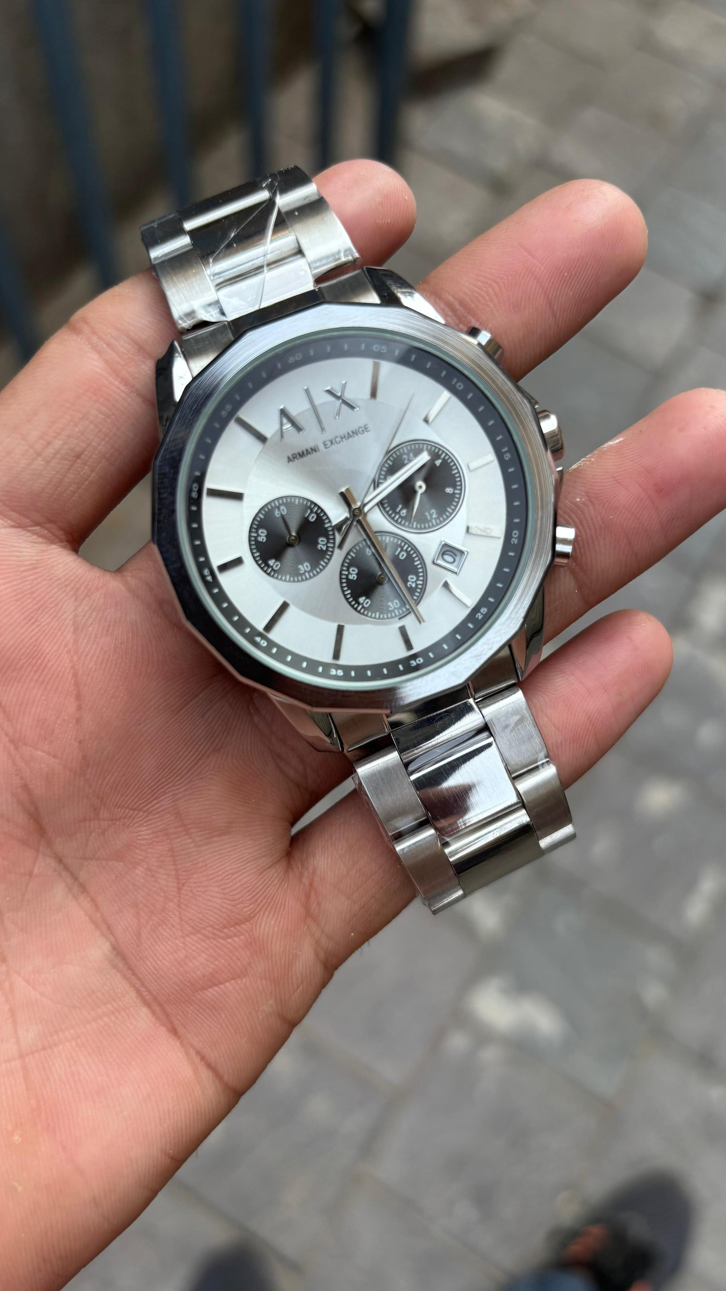 Ar-mani Exchange White Dial Chronograph Metal Belt Men's Watch