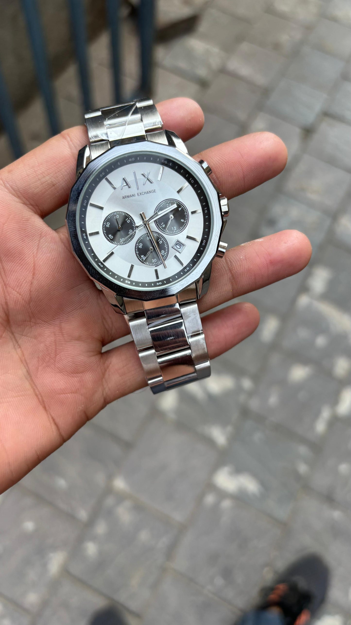 Ar-mani Exchange White Dial Chronograph Metal Belt Men's Watch